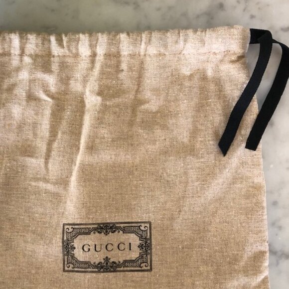 GUCCI Gift Present Set - Textured Green Logo Magnetic Box, Dust Bag & Gi… - Picture 7 of 17